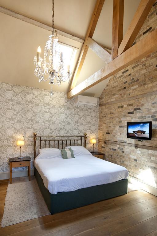 The Fox By Greene King Inns Bury St. Edmunds Quarto foto